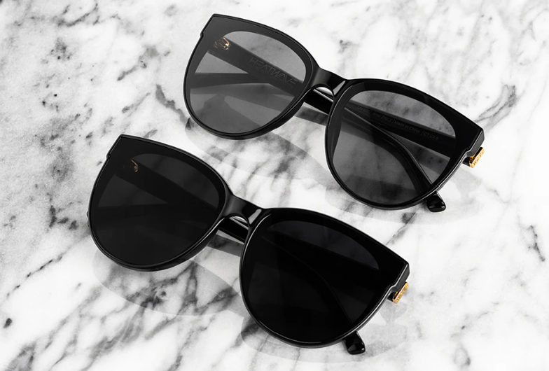 Carat Black- Ultra Black